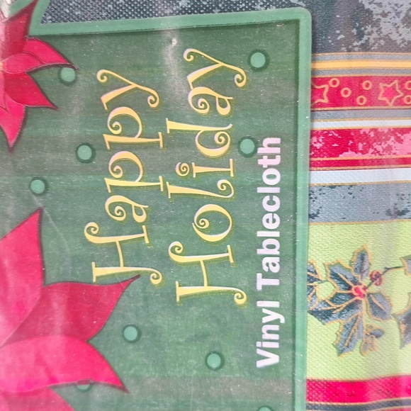 Vinyl holiday mistletoe tablecloth oblong shape 52in x 70in new in package - Picture 5 of 8